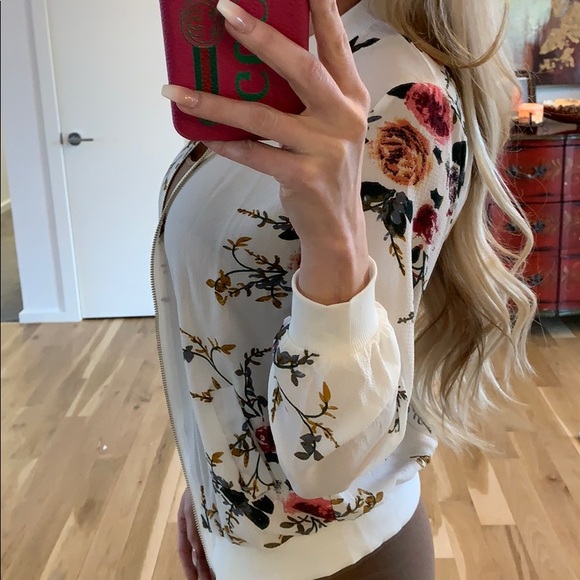 Tiger Bomber Jacket - Picture 4 of 8